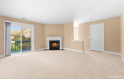 39 Foxcroft Road, Naperville, IL 60565