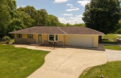 11285 Chesterville, Moores Hill, IN 47032