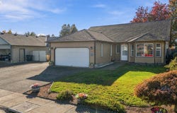 2658 S 12TH St, Lebanon, OR 97355