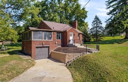 1415 Faircrest Street SE, Canton, OH 44707