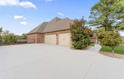 6921 W Altamonte Drive, Rogers, AR 72758