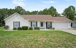 668 Wintercreeper Dr., Longs, SC 29568
