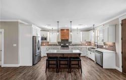 1910 Ebbing LOOP, Barling, AR 72923