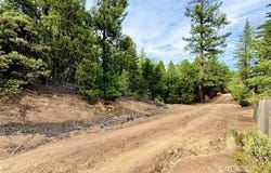 360 Sandridge Ct, Hayfork, CA 96041