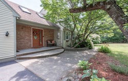 8 Sullivan Road, Hudson, NH 03051