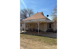 214 W 5th St., Cherokee, OK 73728