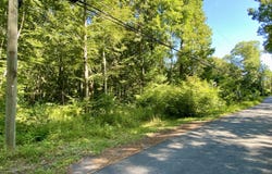 86 Seagraves Road, Coventry, CT 06238