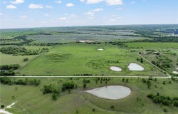 Cr 462, Lott, TX 76656