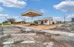 200 E Second Street, Duke, OK 73532