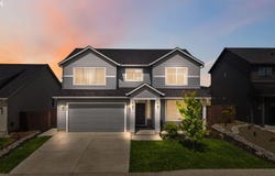 705 PAGGET Ave, Winlock, WA 98596