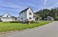 8 Pendleton Farms Lane, Amherst, NH 03031