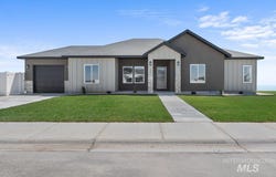 1331 E 19th Ave. lot: 4 Block 9, Jerome, ID 83338
