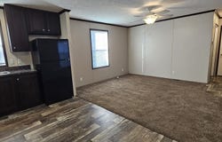 65 Tulip Ln, Belleville, MI 48111