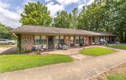 2733 Holly Trails, Poplar Bluff, MO 63901