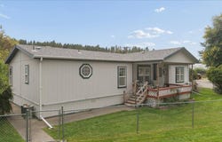 881 2nd Avenue E, Eureka, MT 59917