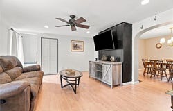 352 Mountain View Rd, Union Twp, PA 16101