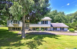 24 Warner Road, North Haven, CT 06473