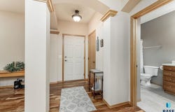6106 S Avalon Ave, Sioux Falls, SD 57108