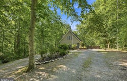 11 COBBLESTONE Way, FREDERICKSBURG, VA 22406
