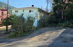 4300 Pine St, Dunsmuir, CA 96025