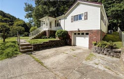 605 Charmac Drive, Charleston, WV 25302