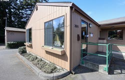 2695 N 17TH St, CoosBay, OR 97420
