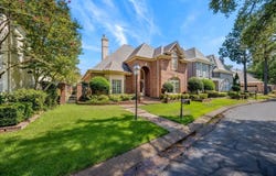 938 W RIVERWALK Dr, Memphis, TN 38120