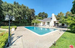 2996 San Pasqual St, Pasadena, CA 91107