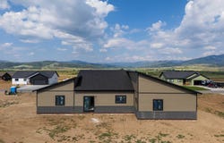 600 LITTLE GREYS Loop, Etna, WY 83118