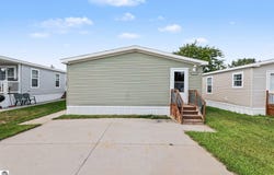 1254 Concord, Mt Pleasant, MI 48858