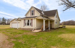 15016 Harmony Church Road, West Frankfort, IL 62896