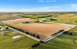 590 County Road 385, Valley View, TX 76272