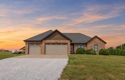 121 Southern Fields Circle, Clever, MO 65631