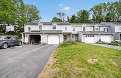 10 Deer Run Drive, Ballston Spa, NY 12020