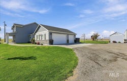 19555 S Robinson Rd, Melba, ID 83641