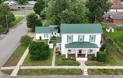 309 SE 3rd St, Fairfield, IL 62837