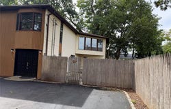 112 Hillside Road, Deer Park, NY 11729