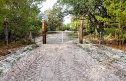 96 BRIDLE Drive, Interlachen, FL 32148