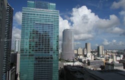 300 S Biscayne Blvd, Miami, FL 33131