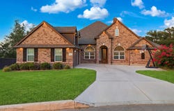 175 WAGON LN, Castroville, TX 78009