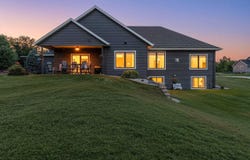 N3025 STEEPLE Drive, APPLETON, WI 54913-7897