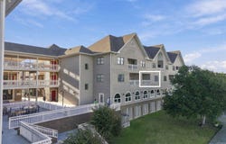 207 Queen Elizabeth Avenue, Manteo, NC 27954