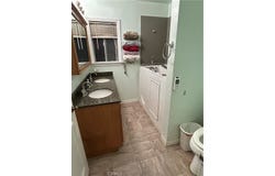 6072 Mckinley Ave., South Gate, CA 90280
