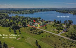 1030 N Par Drive, Weidman, MI 48893