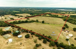 Persimmon Hill/3420 Rd, Meeker, OK 74855