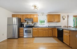 2 Arthur Avenue, Hooksett, NH 03106