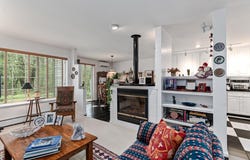 26 Lake Forest Drive, Burlington, VT 05401