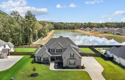 223 Bristleleaf Path, Kathleen, GA 31047