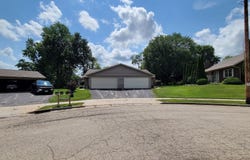 105 TAMARACK Circle, HARTFORD, WI 53027-2631
