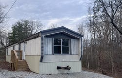 166 Maynard Ave, Jamestown, TN 38556